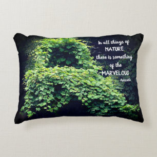 Schönheit in Naturreben Inspirationsquelle Zitat Dekokissen