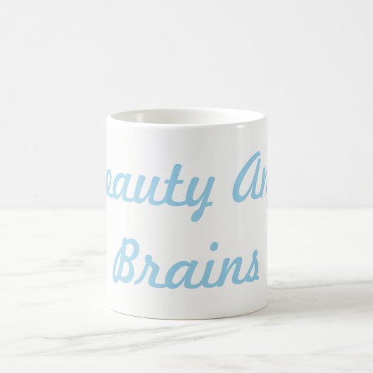 Schönheit und Gehirn-Tasse Kaffeetasse (Mittel)