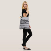 Schönheit und Kraft Graustufen Tasche (Am Model)