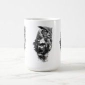 Schönheits-Eule in den Bergen Kaffeetasse (Mittel)