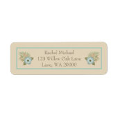 Schönheits-und Anmut-Strand mit Blumen (Vorne)