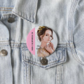 Schönheitswettbewerb-Button-Pin - Dunkler Text Button (Beispiel)