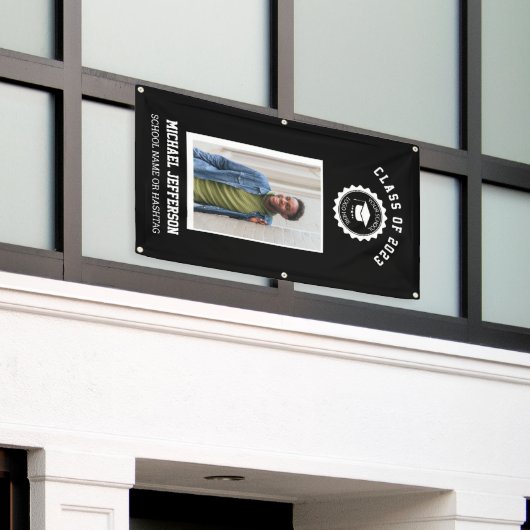 School logo or mascot Maroon Photo Graduation Banner (Äußeres Gebäude)