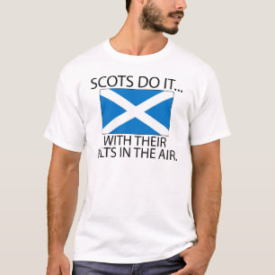 Schotten machen es... mit ihren Kilts in der Luft T-Shirt