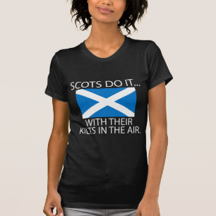 Schotten machen es... mit ihren Kilts in der Luft T-Shirt