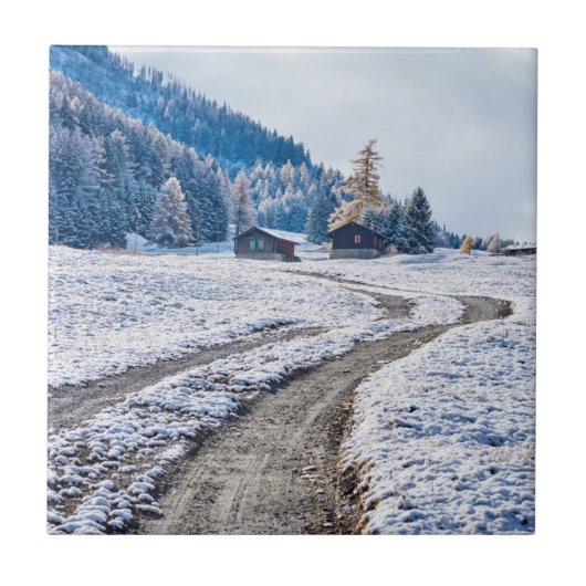 Schotterweg im Schnee-Boden, europäische Alpen Fliese (Vorderseite)