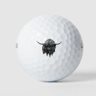 Schottische Hochlandkuh in Schwarz und Weiß Golfball