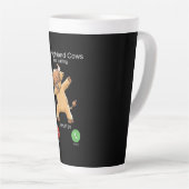 Schottische Hochlandkuh ruft Milchtasse (Rechte Ecke)