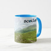 Schottische Kalligrafie mit den Highlands Mountain Tasse (VorderseiteRechts)