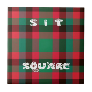 Schottischer königlicher karierter Tartan-Plid mit Fliese