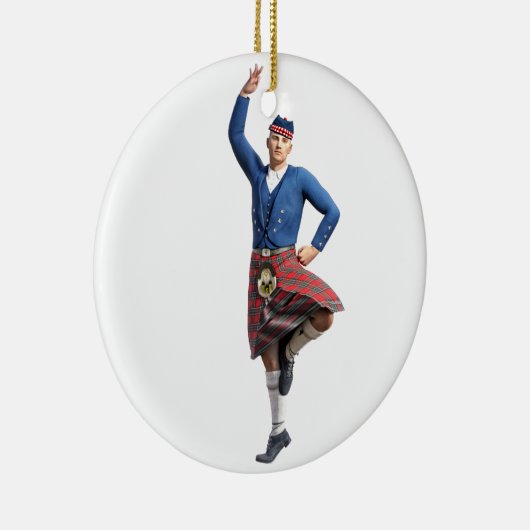 Schottischer Tänzer mit rechter Hand oben Keramikornament (Rechts)