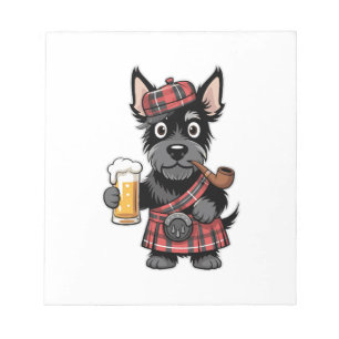 Schottischer Terrier im Schottenkaro-Kilt mit Bier Notizblock