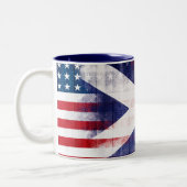 Schottisches amerikanische Flagge | hölzernes Korn Zweifarbige Tasse (Links)