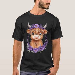 Schottisches Hochland-Kuh-Baby mit violetten Blume T-Shirt