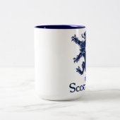 Schottisches zügelloses Löwe-Marine-Blau Zweifarbige Tasse (Mittel)