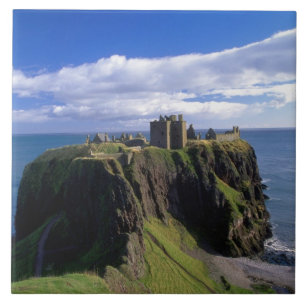 Schottland, Aberdeen. Burg Dunnotar. Fliese