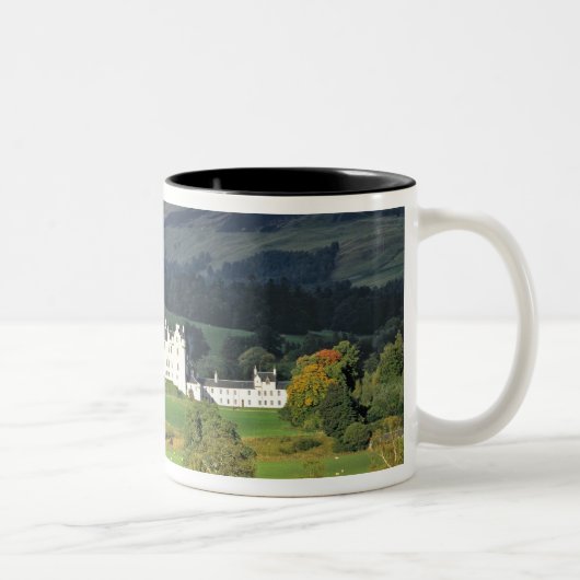 Schottland, Tayside, Blair Castle. In einem Smarag Zweifarbige Tasse (Rechts)