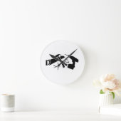 Schraubenhammer-Nägel sahen Runde Wanduhr (Zuhause)