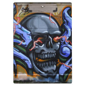 Schrecklicher Schädel mit brennenden Augen Klemmbrett (Vorderseite)