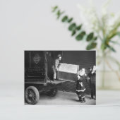 Schrecklicher Weihnachtsmann in den 1920ern Feiertagspostkarte (Stehend Vorderseite)