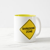 Schredderzone Zweifarbige Tasse (VorderseiteRechts)