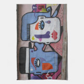 Schrei ein bisschen die Freude Geschirrtuch (Vertikal)