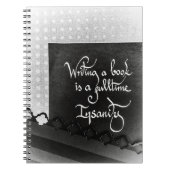 Schreiben eines Büchermanifests schwarz-weiß Notizblock (Vorderseite)