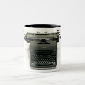 Schreibmaschine der Olympia SG-1 Zweifarbige Tasse (Mittel)