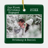 Schreibmaschine Erste Weihnachtsgrün Verlobt Keramikornament (Vorderseite)