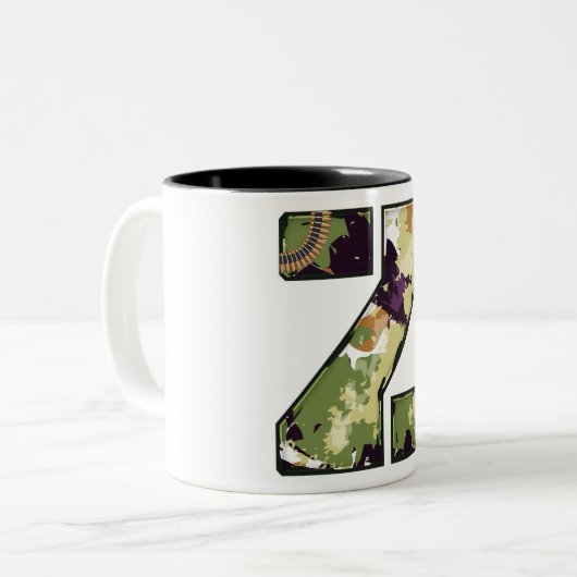 Schreibschrift Z im militärischen Stil Zweifarbige Tasse (Vorderseite Links)
