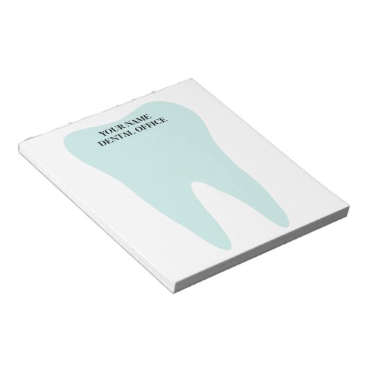 Schreibtisch mit großem Zahlopf Notizblock (angewinkelt)