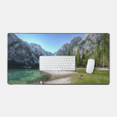 Schreibtischmatten mit Person mit Grauberg (Tastatur & Maus)