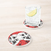 Schreie der Skulls auf dem roten Blut Untersetzer (Seite)