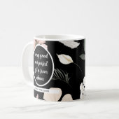 Schrift der schwarzen Blume Kaffeetasse (Vorderseite Links)