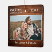 Schrift Text Wood First Christmas Couple Foto Keramikornament (Links)