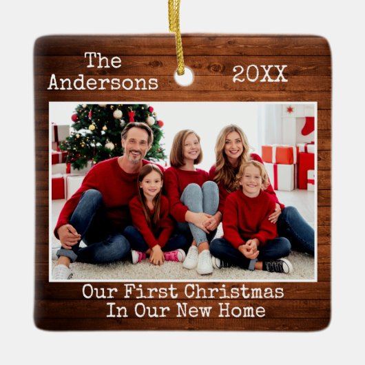 Schrift Text Wood First Christmas Neue Zuhause Keramikornament (Vorderseite)