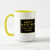 Schriftart-Junkie-Wecker-Kaffee-Tasse Tasse (Links)