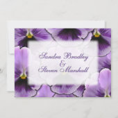 Schriftart versteckt Lila Pansy Hochzeit Einladung (Rückseite)