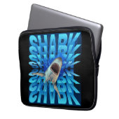 Schriftzeichen Laptopschutzhülle (Vorderseite Links)