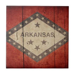 Schroffe Arkansas-Flagge Fliese