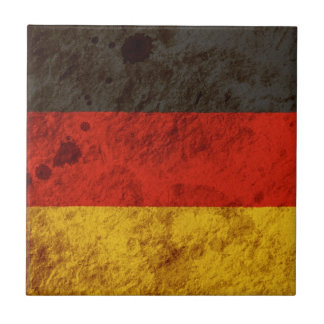 Schroffe deutsche Flagge Fliese