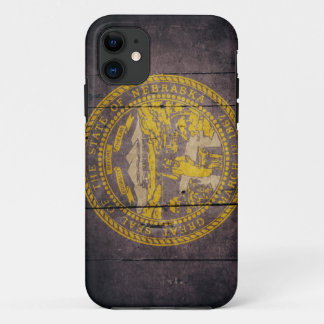 Schroffe hölzerne Nebraska-Flagge iPhone 11 Hülle