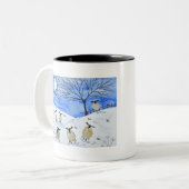 Schrullige Schafe im Schnee Zweifarbige Tasse (Vorderseite Links)