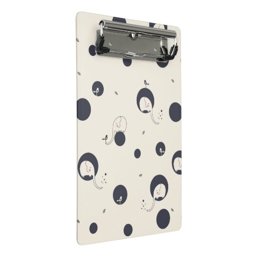 Schüchternes Elefant-Muster Mini Klemmbrett (Schrägansicht)