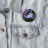 Schüchternes lila Stiefmütterchen Button (Beispiel)