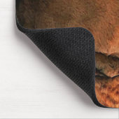 Schüchternes Löwe-Tatzen-Tier Mousepad (Ecke)