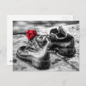 Schuhe an der Donau-Bank Postkarte (Vorne/Hinten)