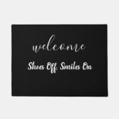 Schuhe aus, lächeln an fußmatte (Vorderseite)