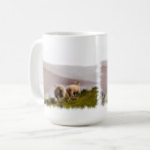 SCHUHE KAFFEETASSE (Vorderseite Links)