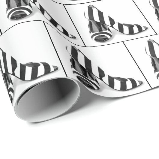 Schuhe mit schwarzen und weißen Streifen Geschenkpapier (Rolleneckpunkt)